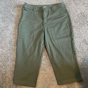 St. John’s Bay Capris